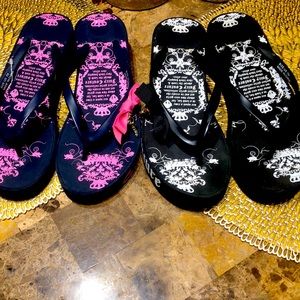 2 pairs Juicy Couture sandals size 7